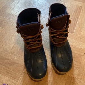 Sperry duck boots
